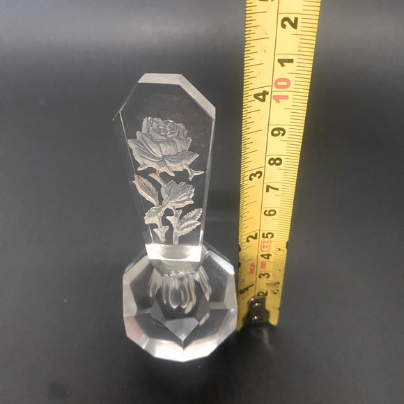 Vintage Rioce Faceted Crystal Perfume Bottle Intaglio Rose Top Crystal Rare Find - Picture 7 of 10